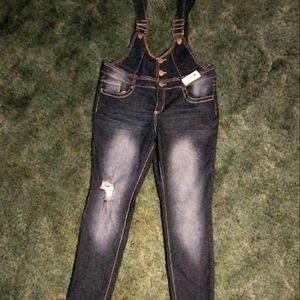 Blue jean overalls no boundaries NEW